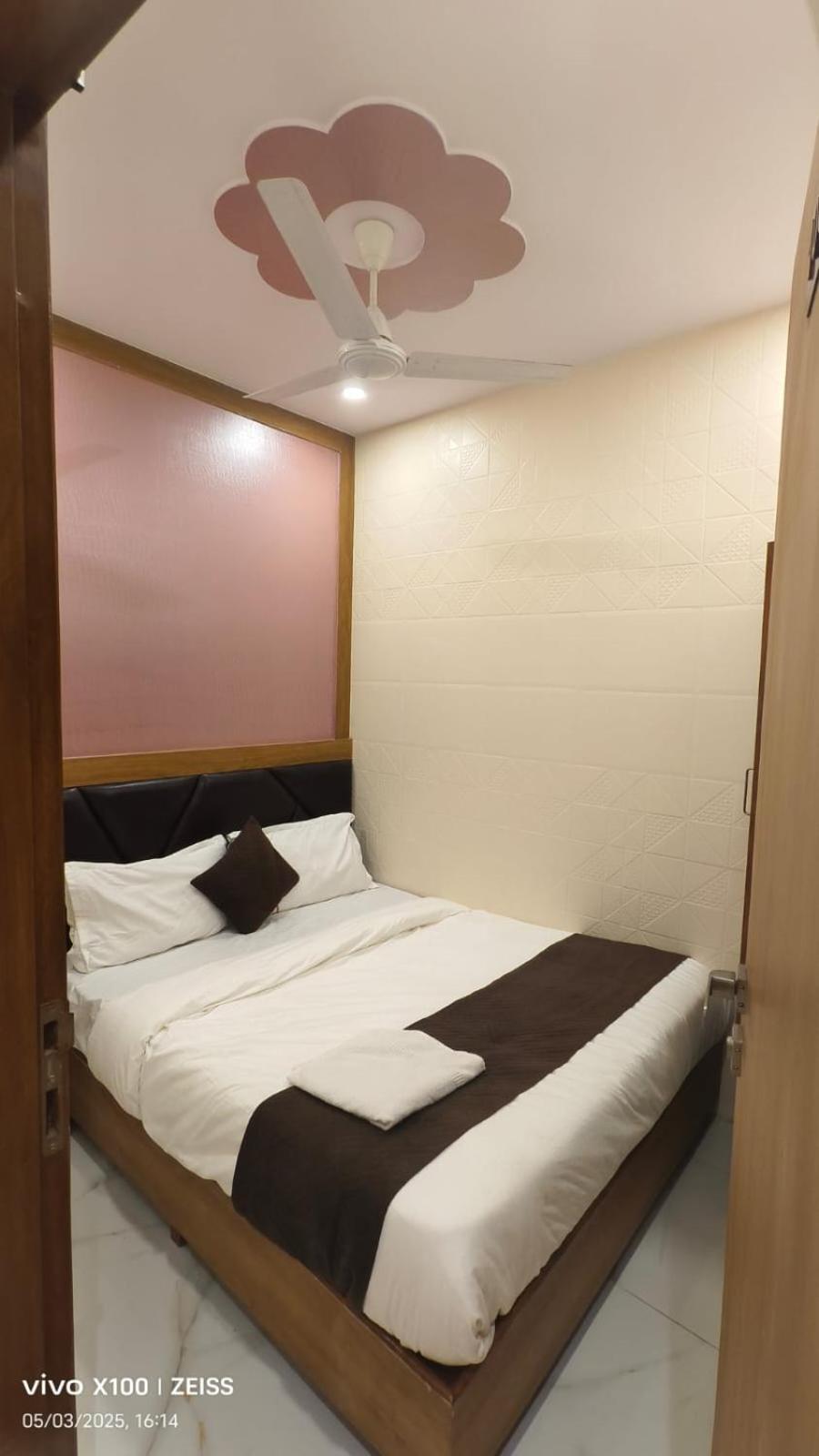Hotel Crest Inn - Mumbai — Photos 1